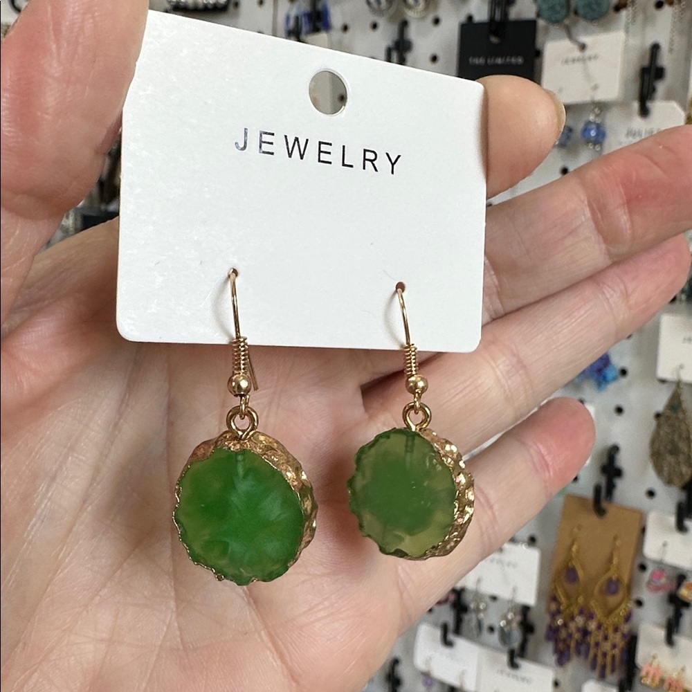GREEN AGATE GOLD FOIL TRIM DANGLE CIRCLE DROPS EARRINGS GEMSTONES HEALING